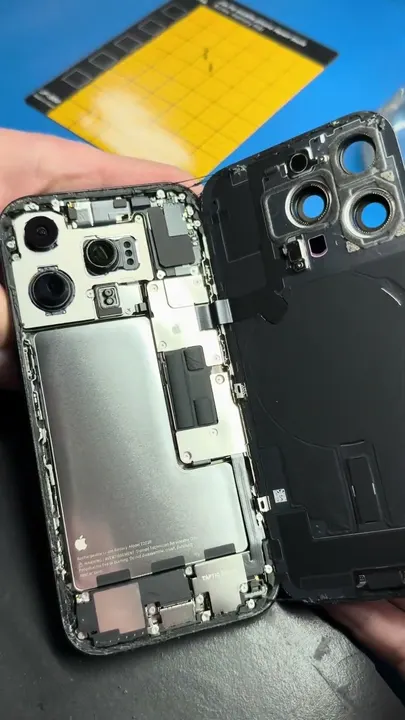 iPhone 16 Pro — achterkant reparatie